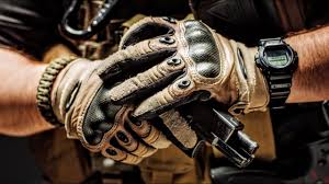 Guantes Tácticos de Alto Rendimiento “¿Listo para dominar cada movimiento? 🔥 — la fuerza está en tus manos.”