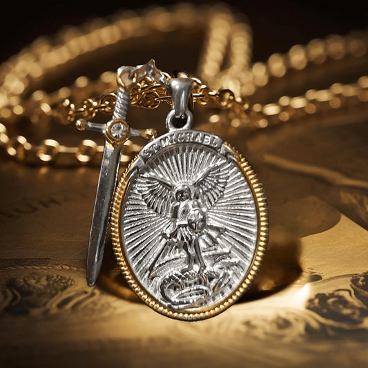 Protección Divina San Miguel ¿Estás listo para transformar tu vida con protección y estilo?