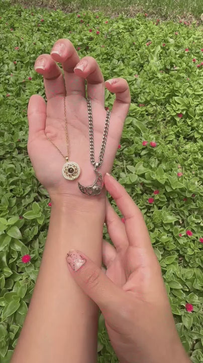 🌞🌙 COLLAR SOL & LUNA –“Haz que tu amor brille hoy 🌞🌙